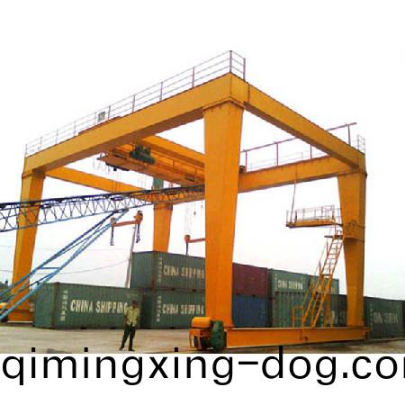 通用門式起重機3